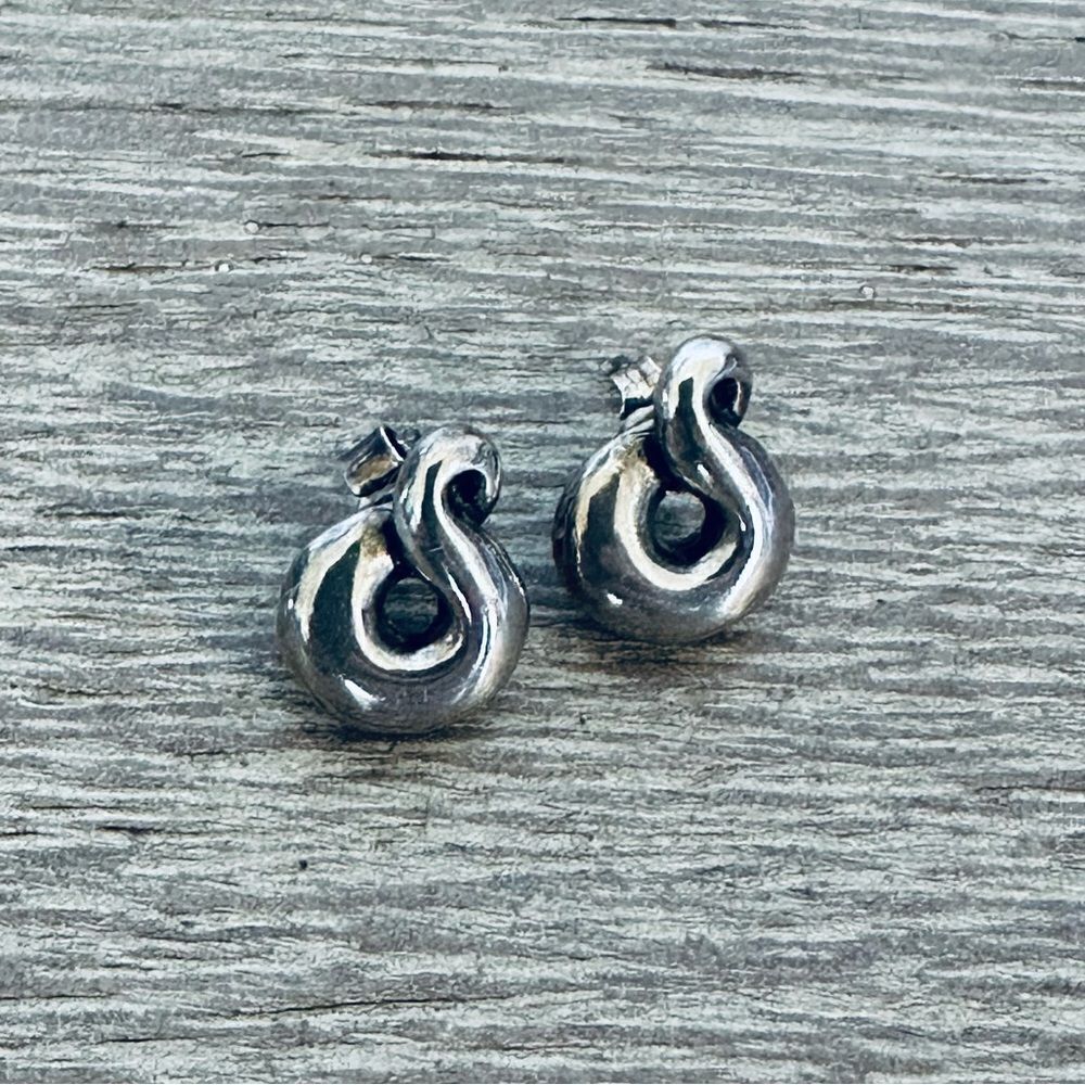 James Avery Retired Sterling Silver Swirl Knot Earrings